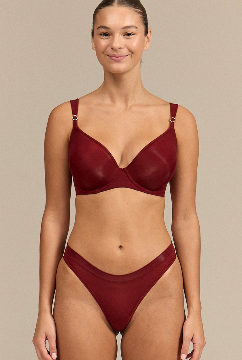 Thong - Wine in the Library